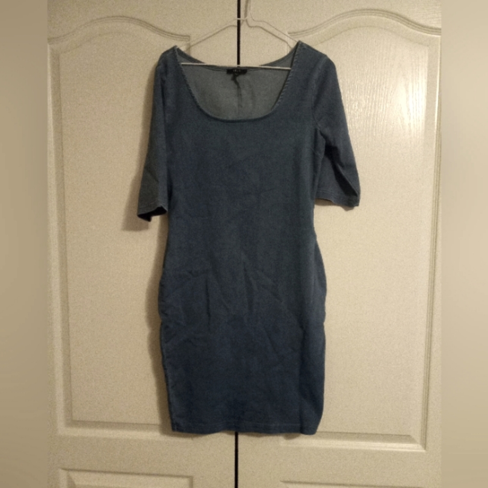 IRIS Jean Dress Size Large